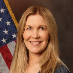 Kristin Kopelson headshot