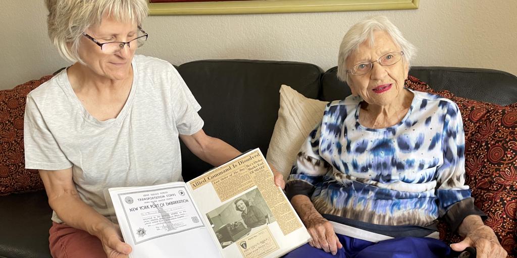 Miriam Woolever and her daughter Wendy Cumminsky