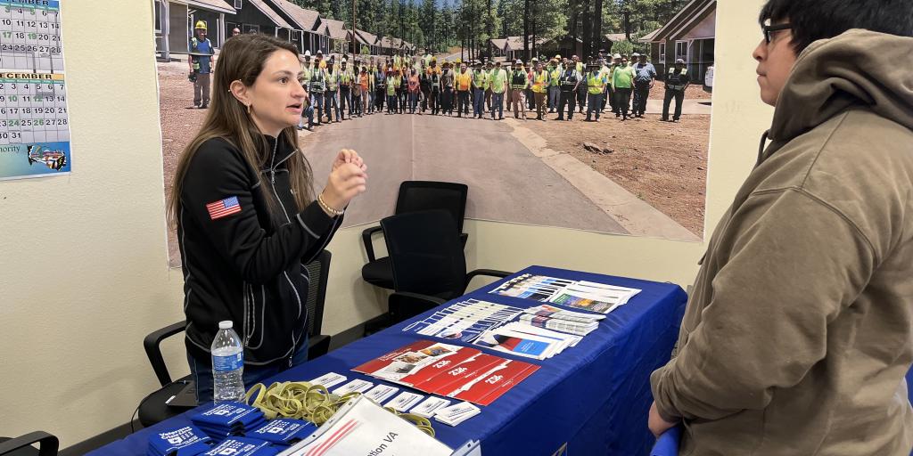 Veteran speaks to a Phoenix VA social worker