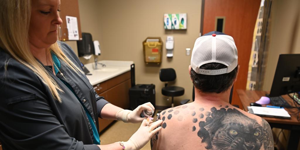 Ortho NP examines Veteran