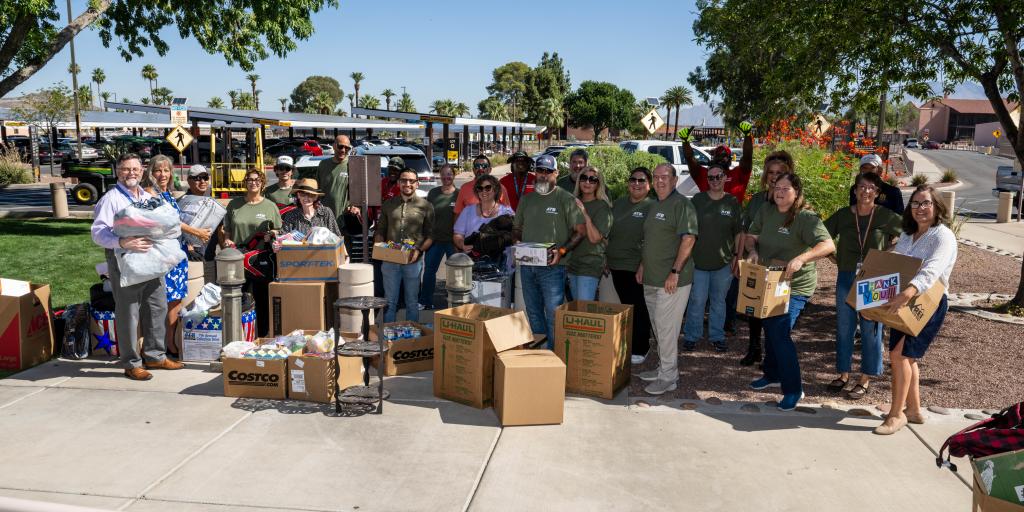 Members from the Arizona Transportation Builders Association (ATB) pose for a group photo with Southern Arizona VA Health Care System leadership.