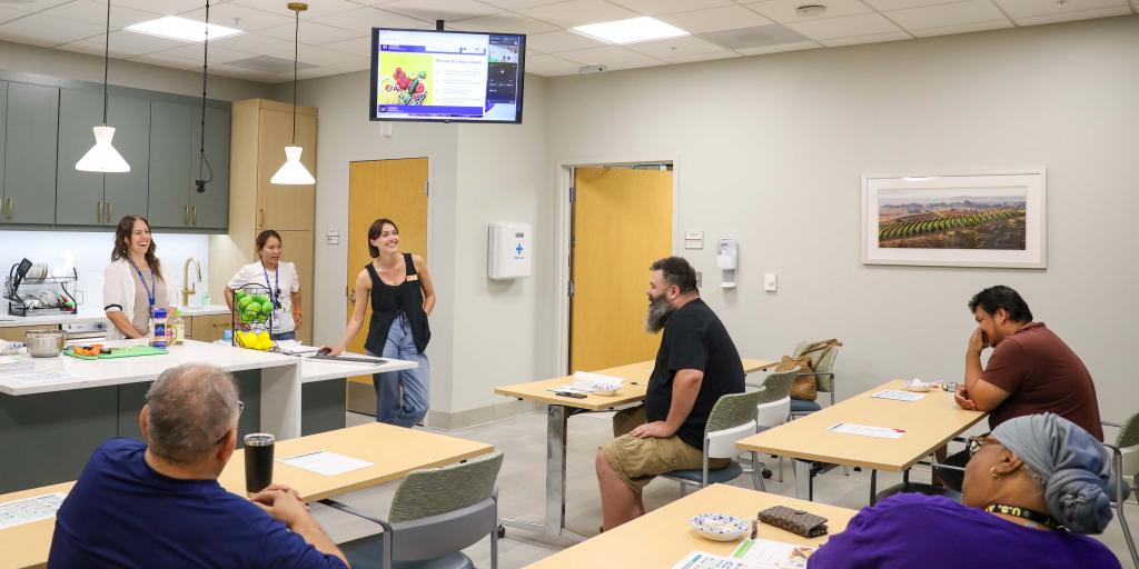 VA Food and Nutrition Service hold a Healthy Teaching Kitchen class in the new renovated space. 