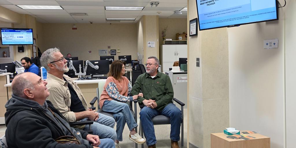 people sitting in the ED waiting room