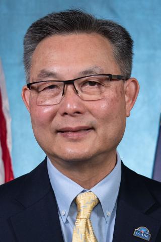 Official photo of Vincent Ng, director of the VA Boston Healthcare System.