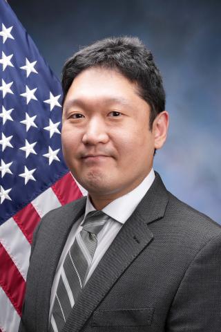 Dr. Thomas Choi