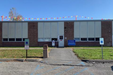 Putnam Handicap spot Side Entrance