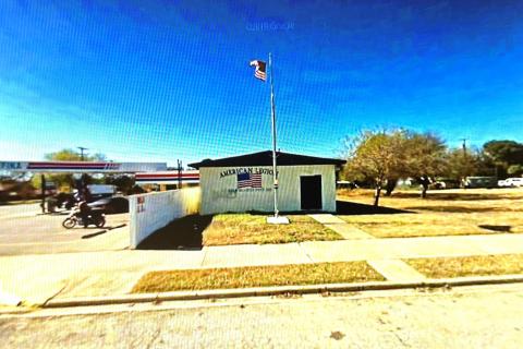 Front view of Crystal City American Legion Post 396