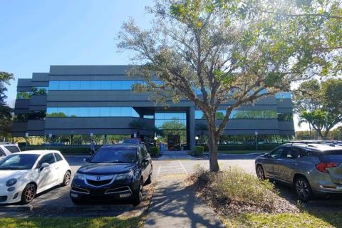 Fort Myers Vet Center Building