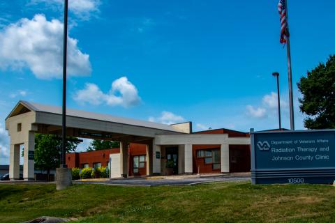 Photo of the Overland Park VA Clinic
