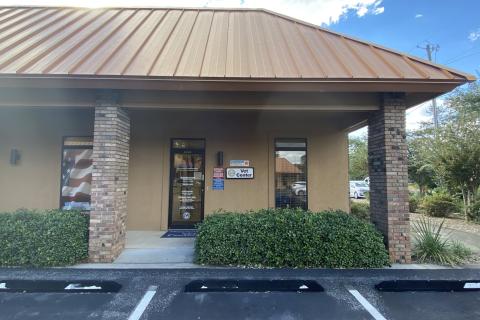 Okaloosa County Vet Center is located at 6 11th Ave, Shalimar FL. The Shalimar Vet Center is located in the copper topped building, with parking along the front and rear of the building