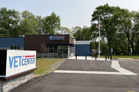 Exterior of Cleveland Vet Center in Oakwood Village, OH