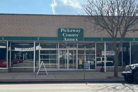 Front entrance to the Pickaway County Ohio Veterans Service Commission. Home of the Columbus Vet Center's Pickaway County community access point.