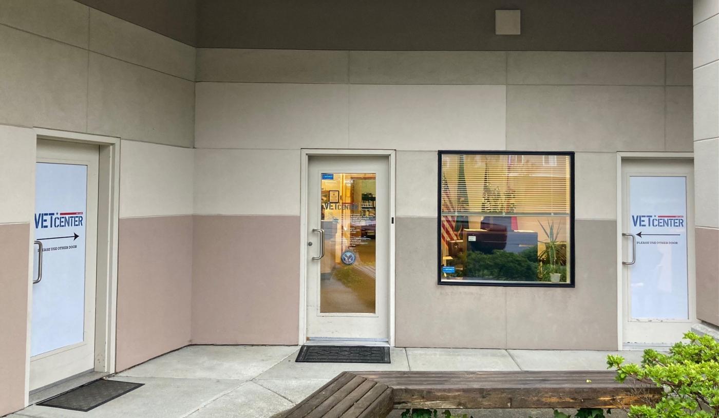 Front door of Bellingham Vet Center.