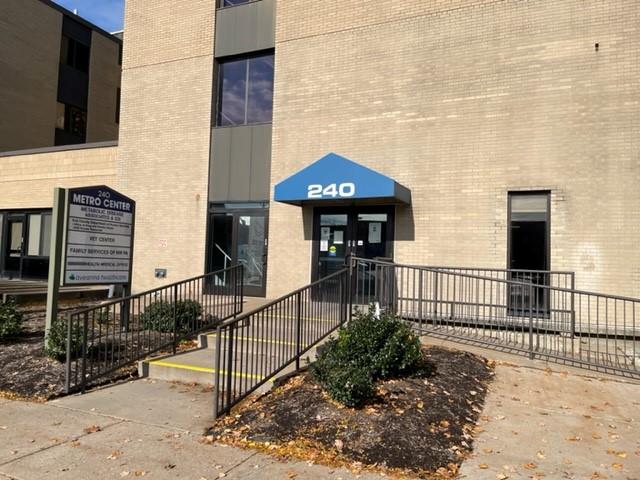 Erie Vet center front entrance under blue awning