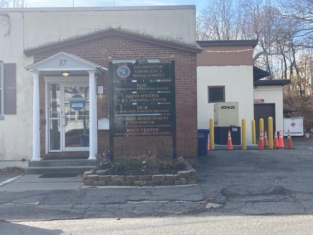 Call Worcester Vet Center: 508-753-7902