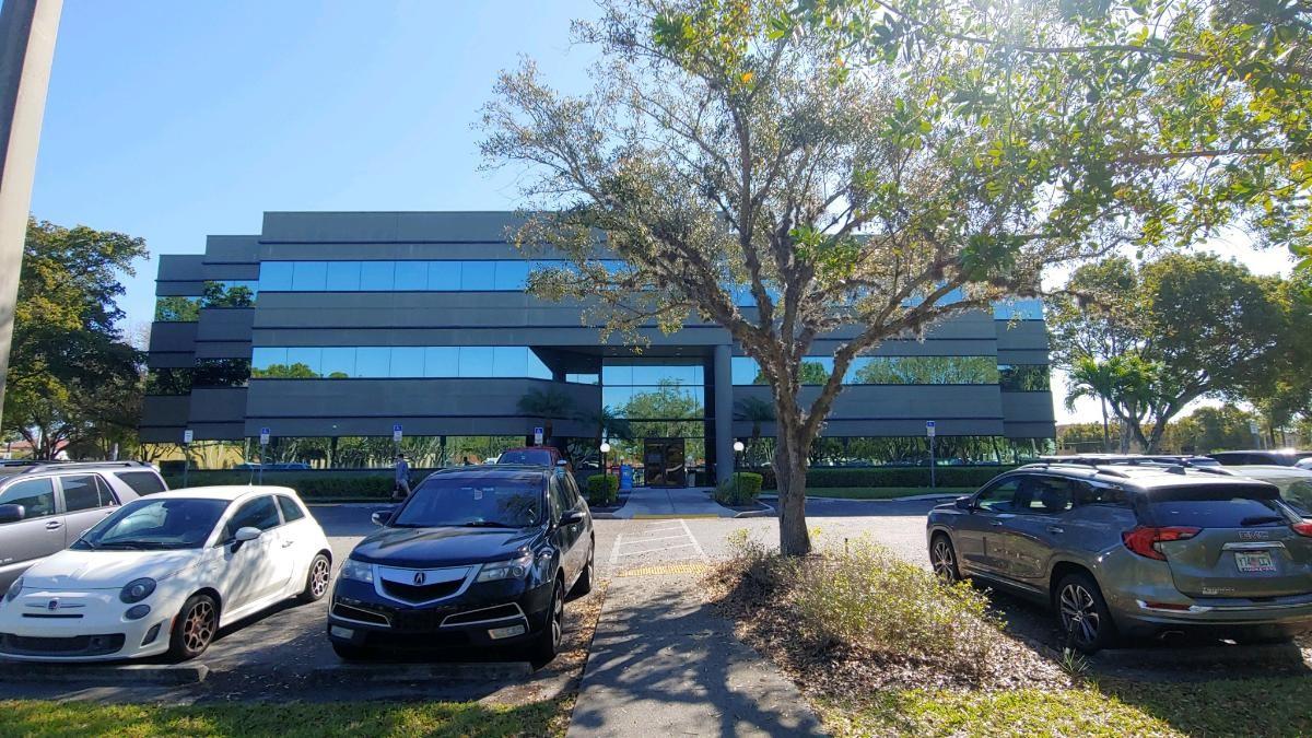 Fort Myers Vet Center Building