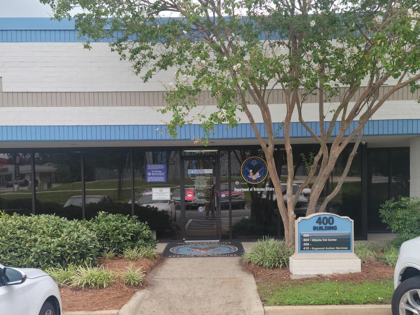 This is the main entrance to the Atlanta Vet Center, which is facing W. Fayetteville Road..