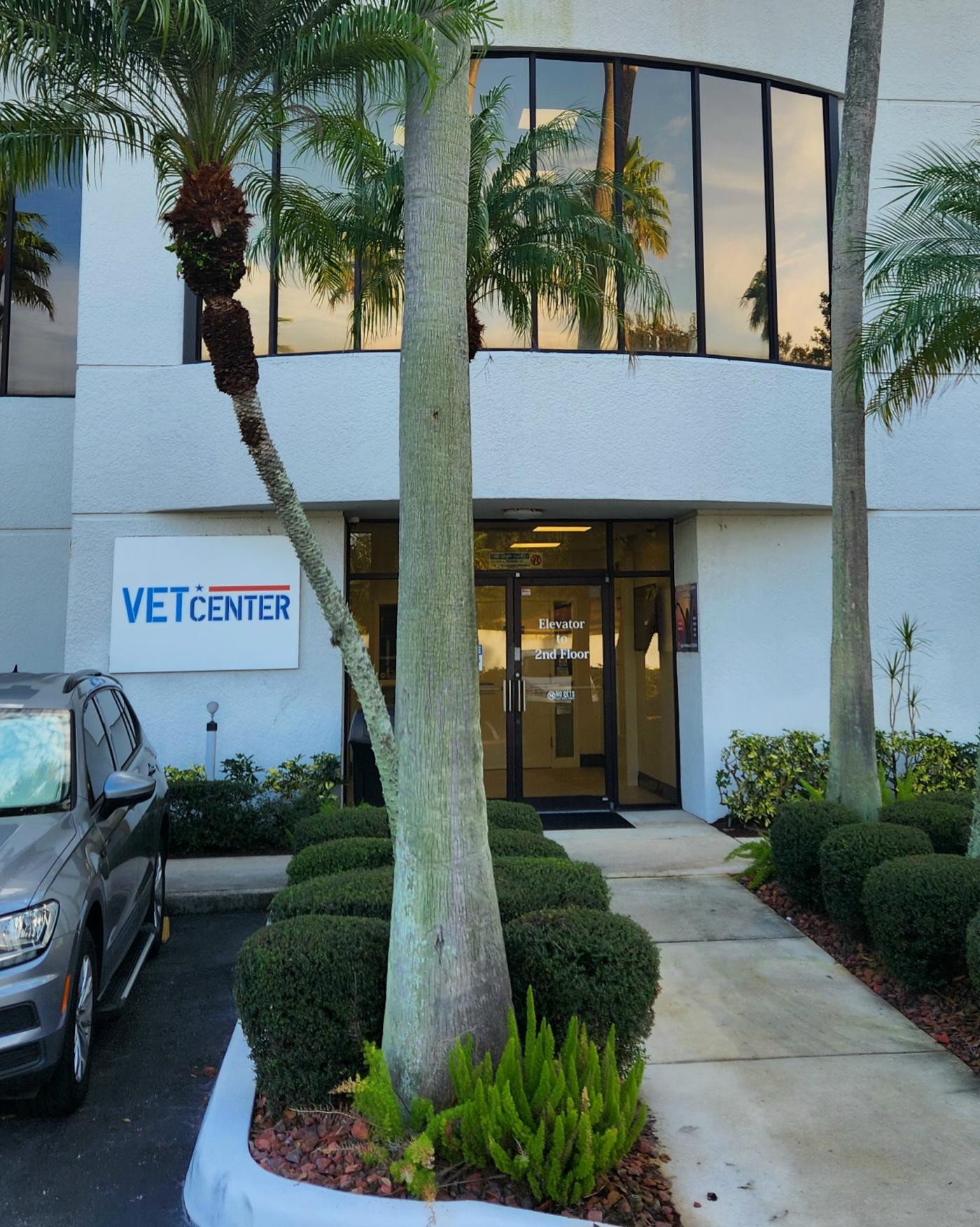Entry to the Jupiter Vet Center is on the West side of the building