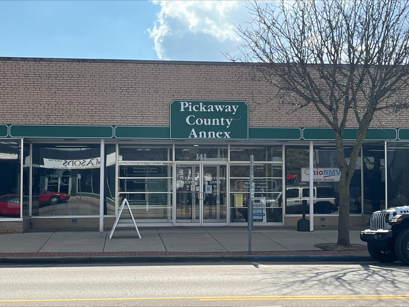 Front entrance to the Pickaway County Ohio Veterans Service Commission. Home of the Columbus Vet Center's Pickaway County community access point.