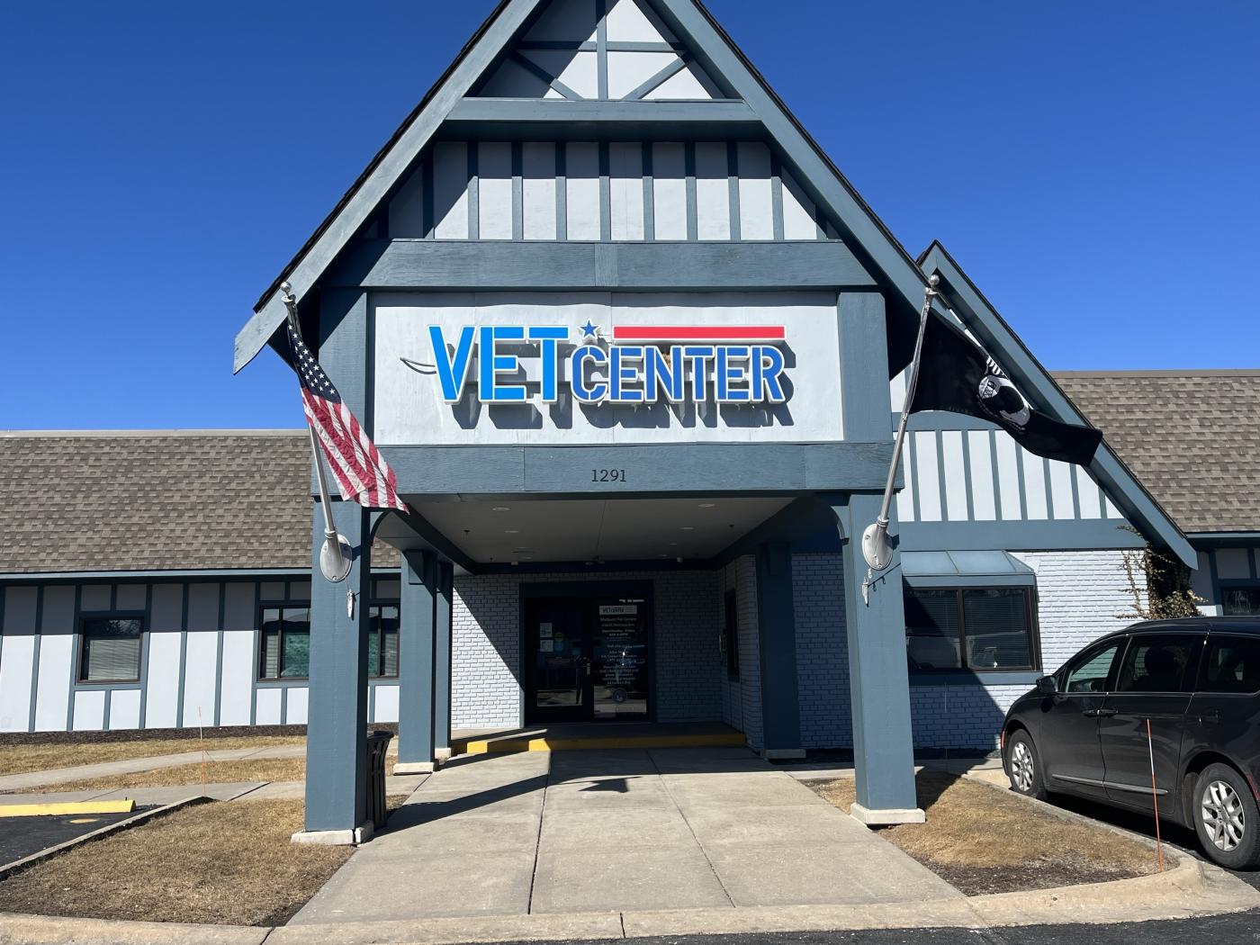 Front entrance to Madison Vet Center