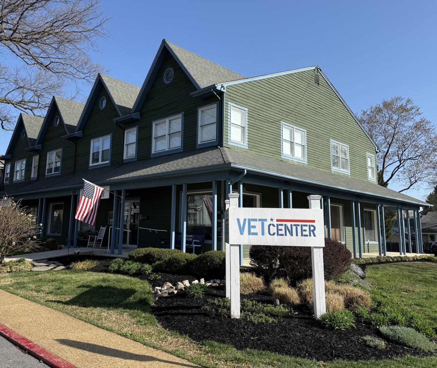 Exterior view of Annapolis Vet Center taken from Annapolis Street.